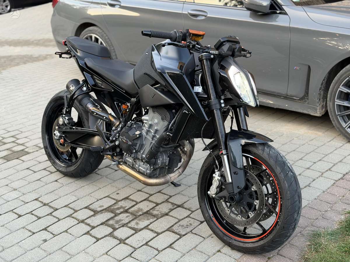 KTM Duke 799cc, street / classic