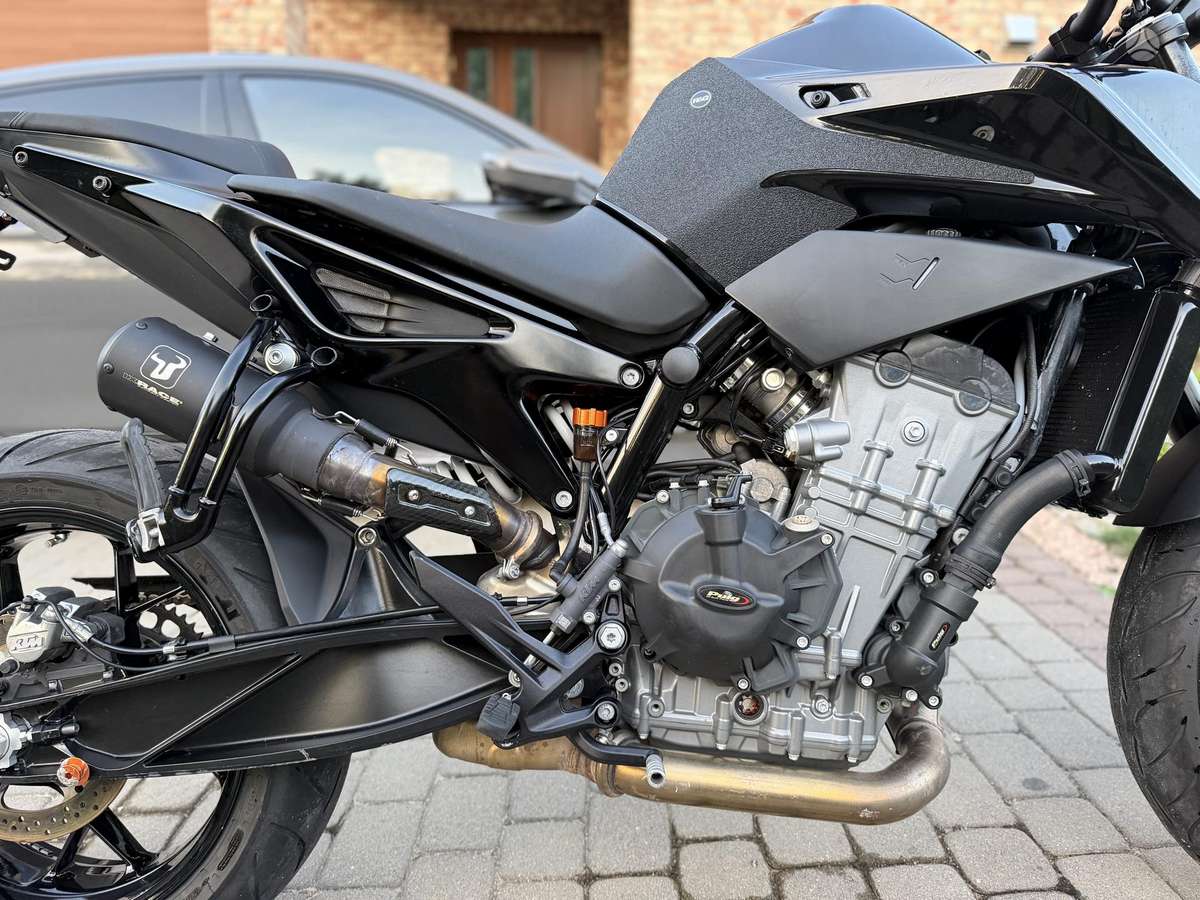 KTM Duke 799cc, street / classic