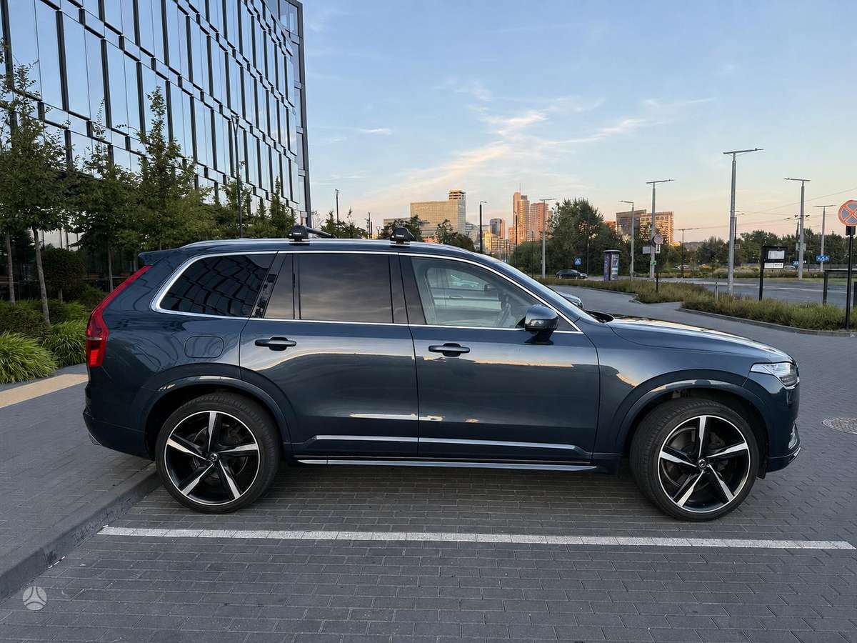 Volvo XC90 - 5