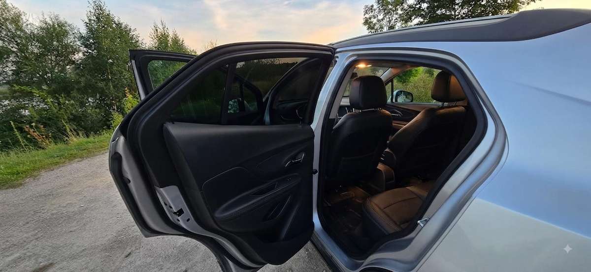 Buick Encore, 1.4 l., off-road / crossover