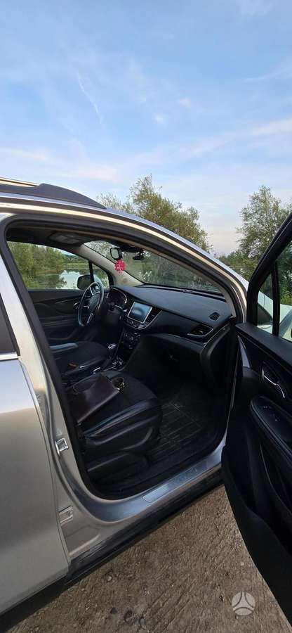 Buick Encore, 1.4 l., off-road / crossover