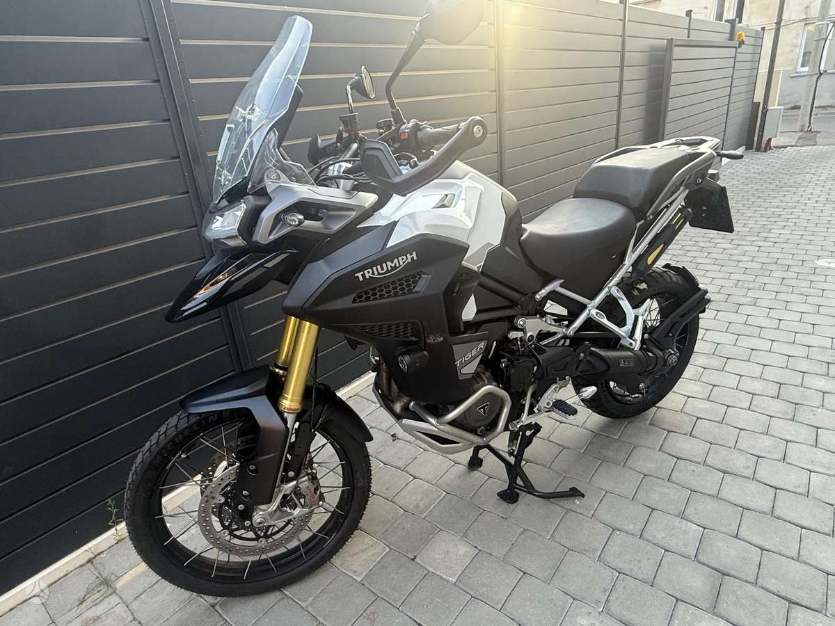 Triumph Tiger, enduro / adventure