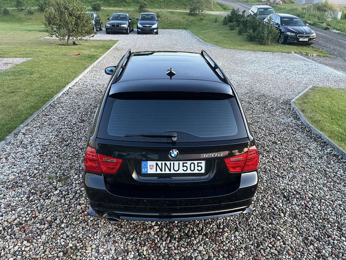 BMW 320, 2.0 l., wagon