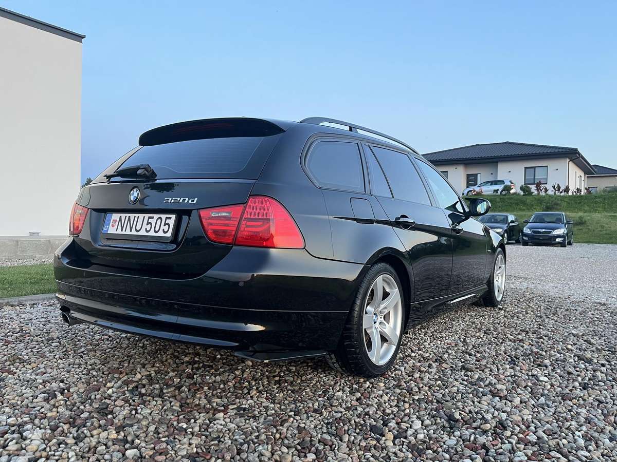 BMW 320, 2.0 l., Универсал