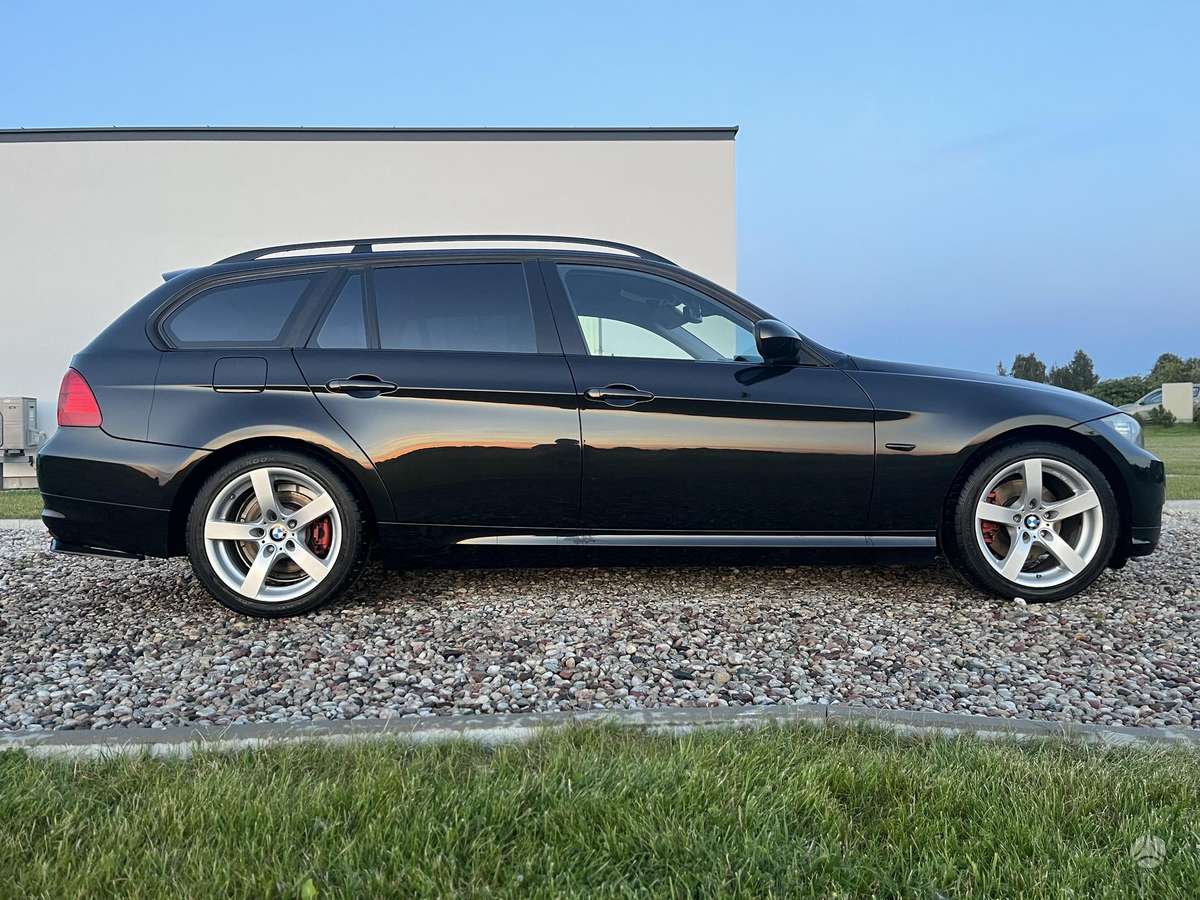 BMW 320, 2.0 l., wagon