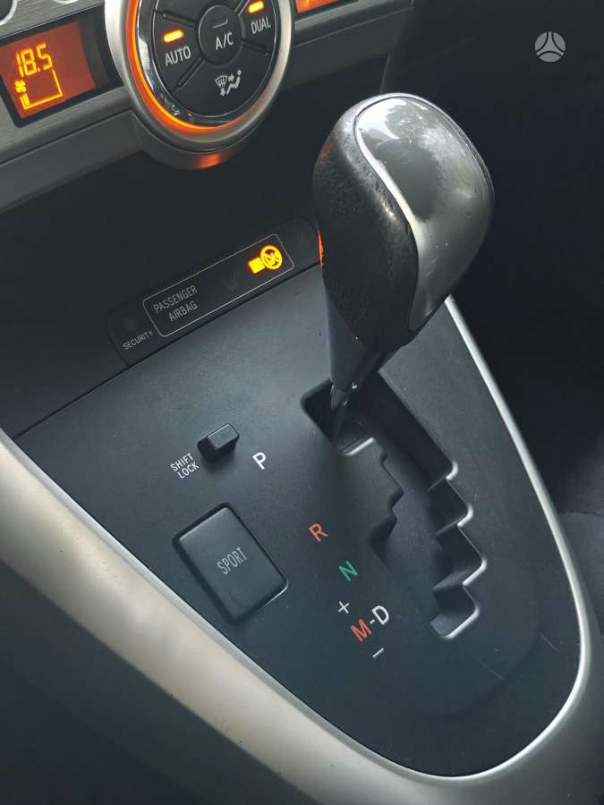 Toyota Verso, 2.2 l., Минивэн