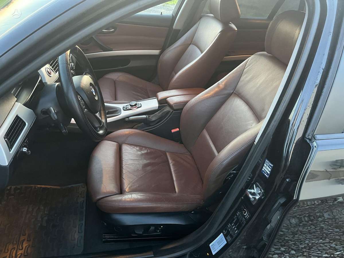 BMW 320, 2.0 l., wagon