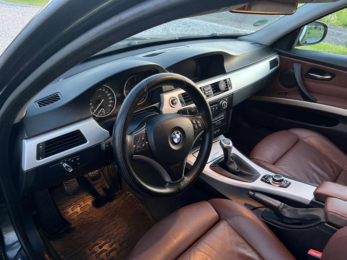 BMW 320, 2.0 l., wagon