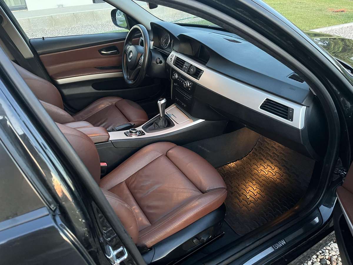 BMW 320, 2.0 l., Универсал