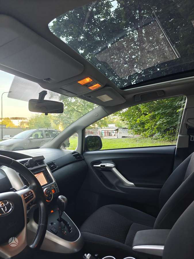 Toyota Verso, 2.2 l., Минивэн