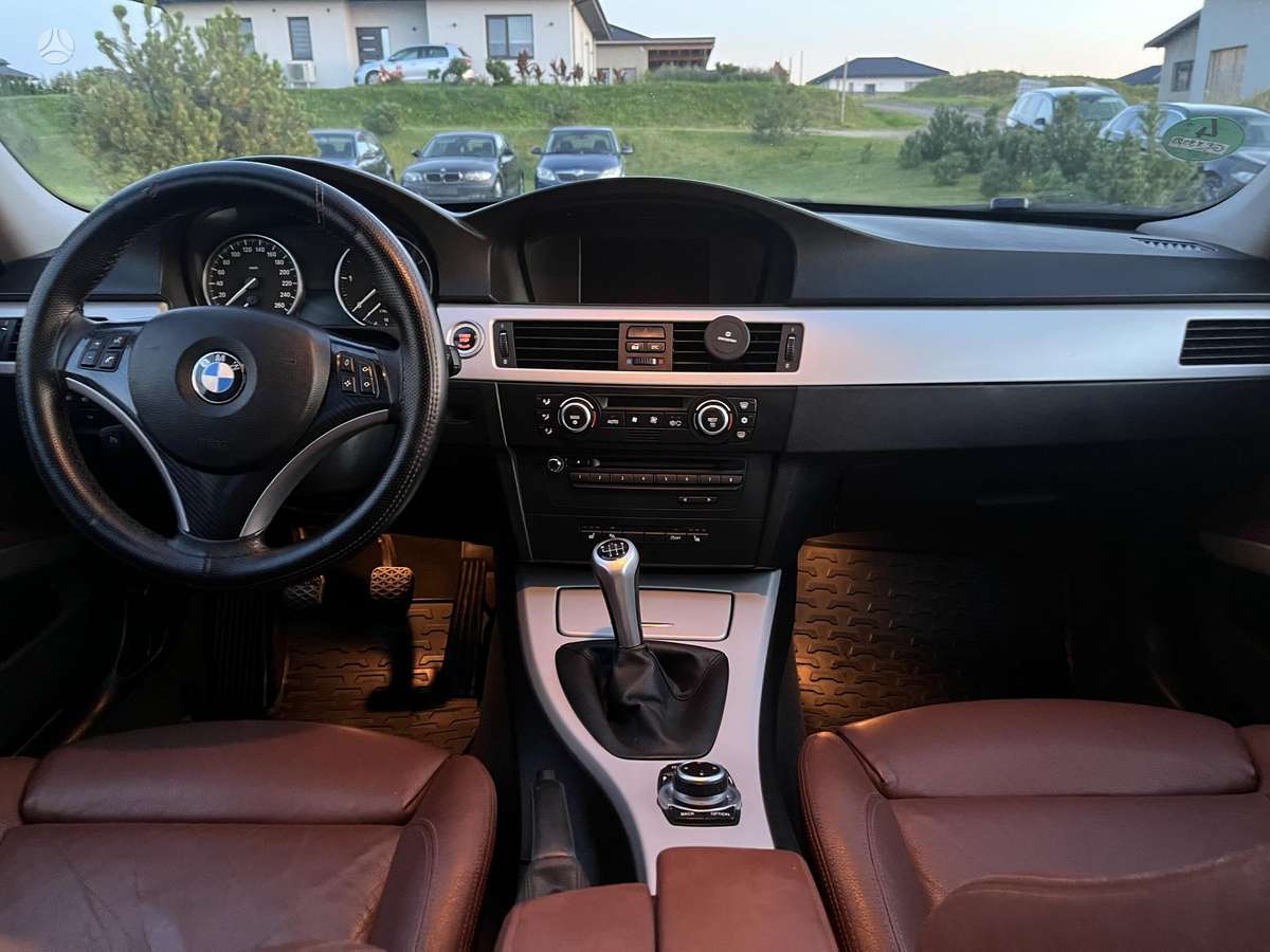 BMW 320, 2.0 l., wagon