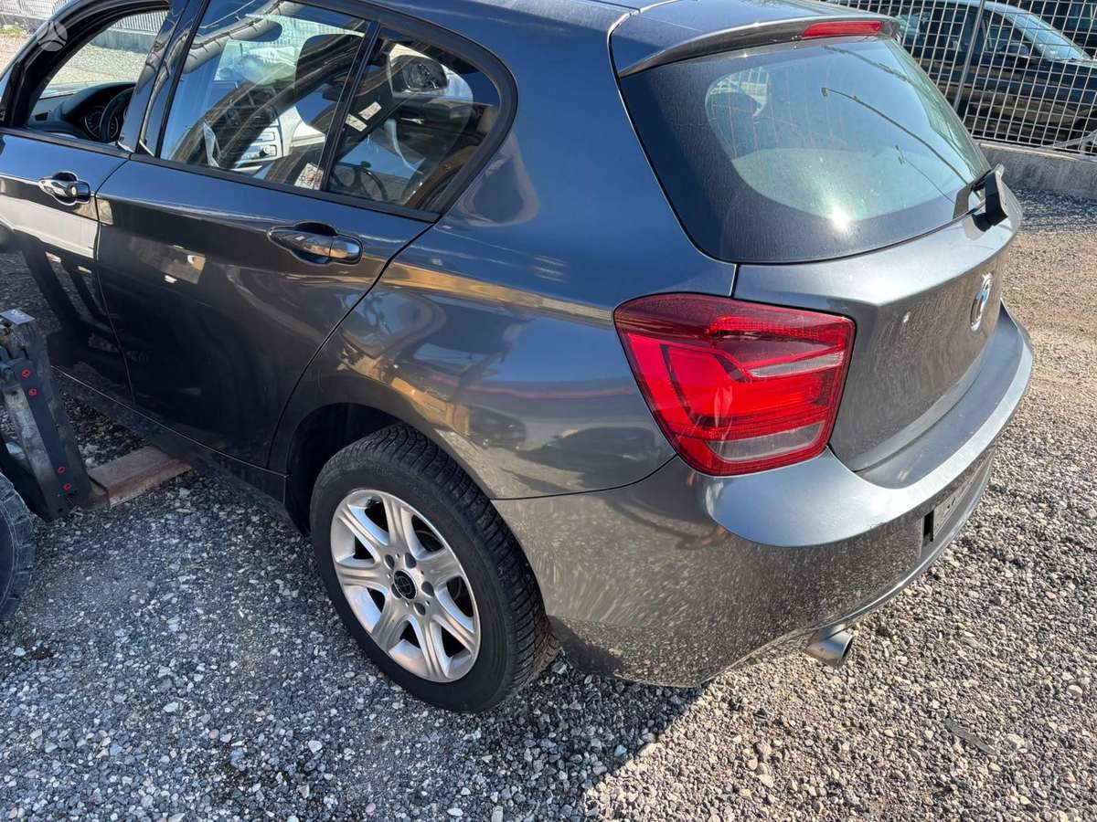 BMW 116, 2.0 l., hatchback