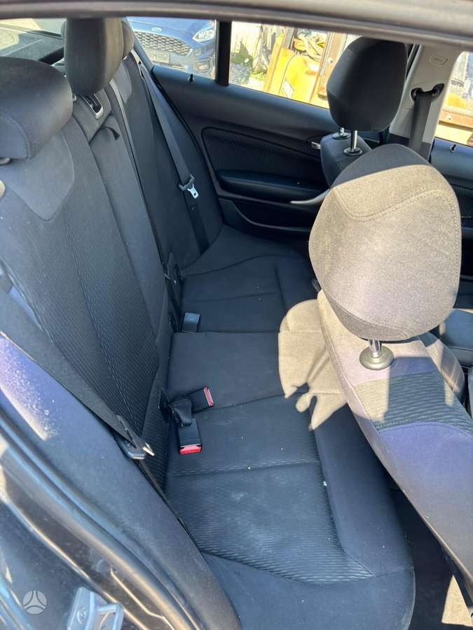 BMW 116, 2.0 l., hatchback