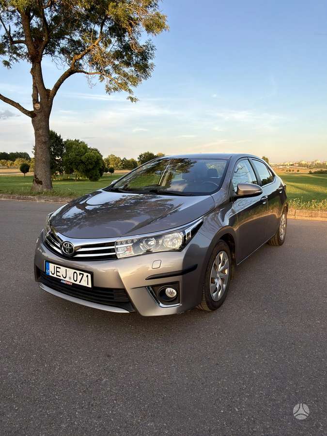 Toyota Corolla - 3