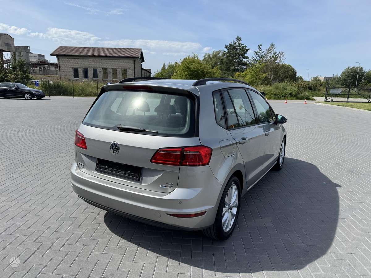 Volkswagen Golf Sportsvan - 7