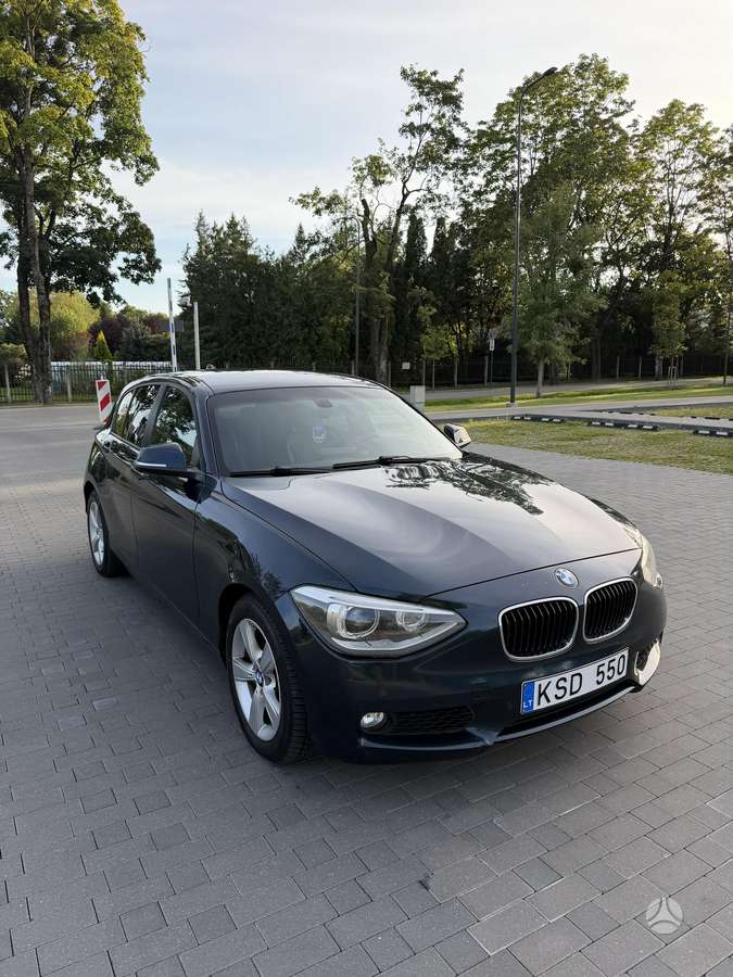 BMW 116, 1.6 l., hatchback