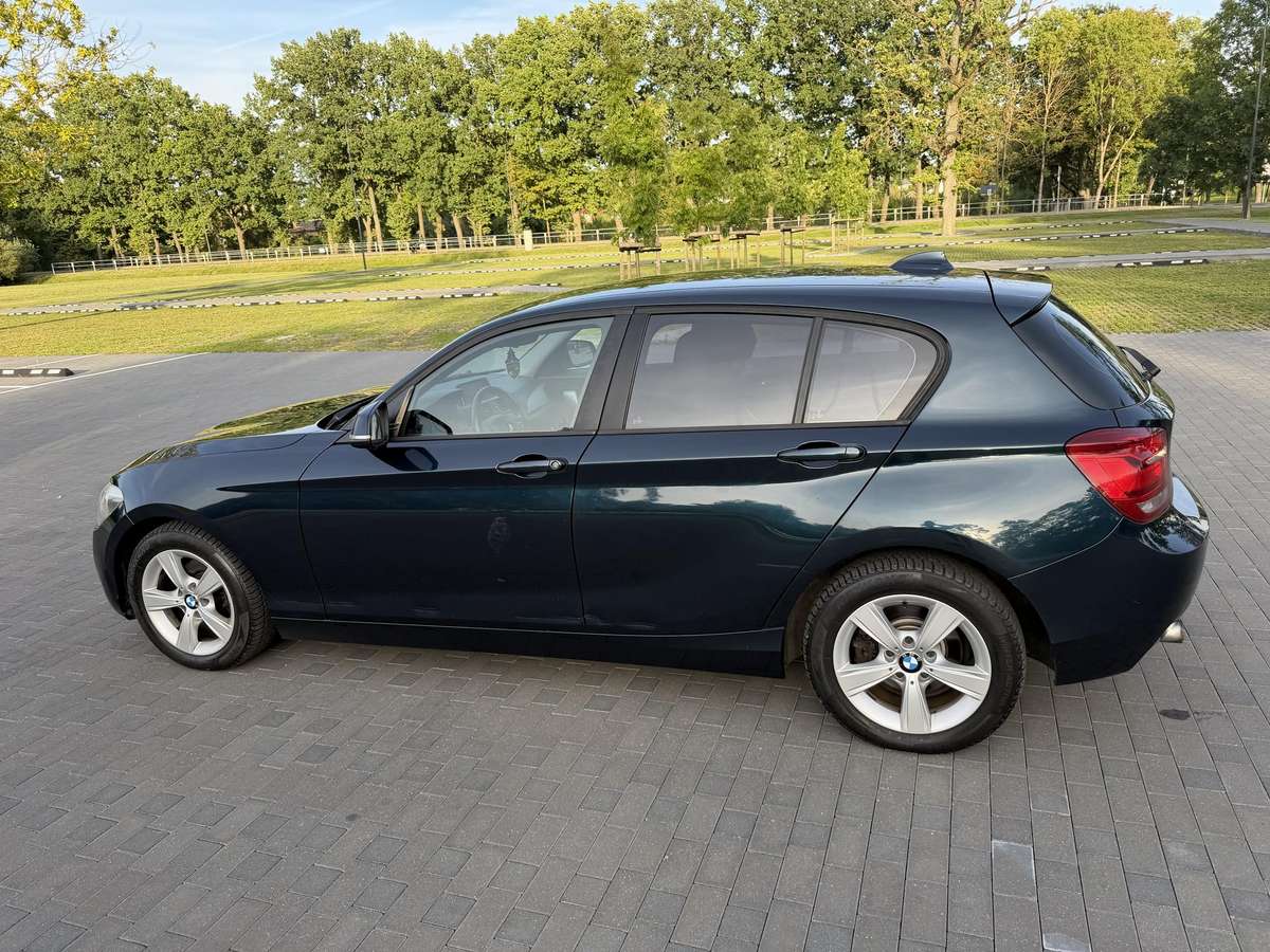 BMW 116, 1.6 l., hatchback