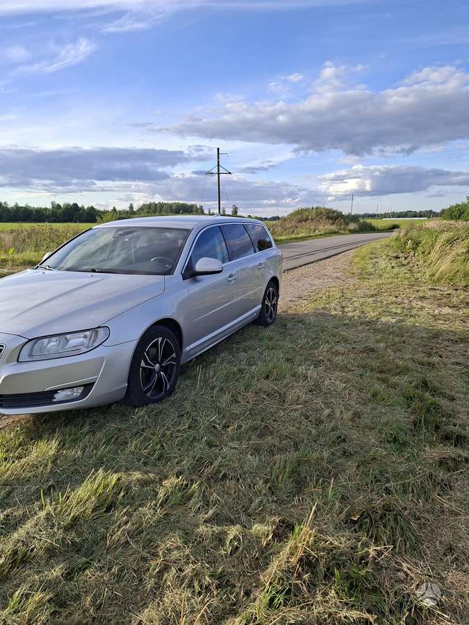 Volvo V70 - 1