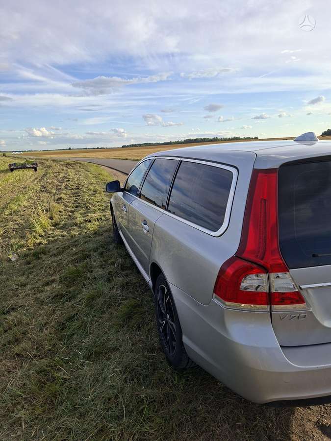 Volvo V70 - 4