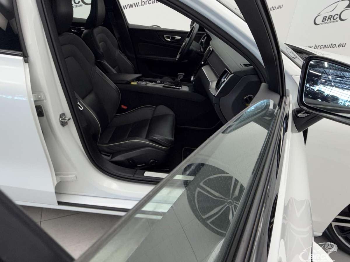 Volvo S60, 2.0 l., Седан