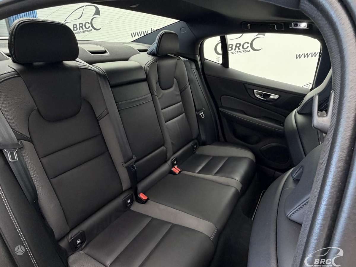 Volvo S60, 2.0 l., Седан