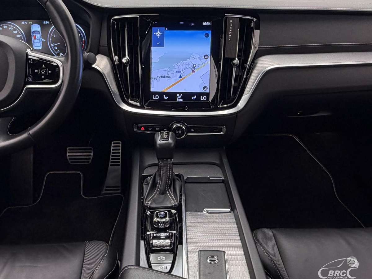 Volvo S60, 2.0 l., Седан