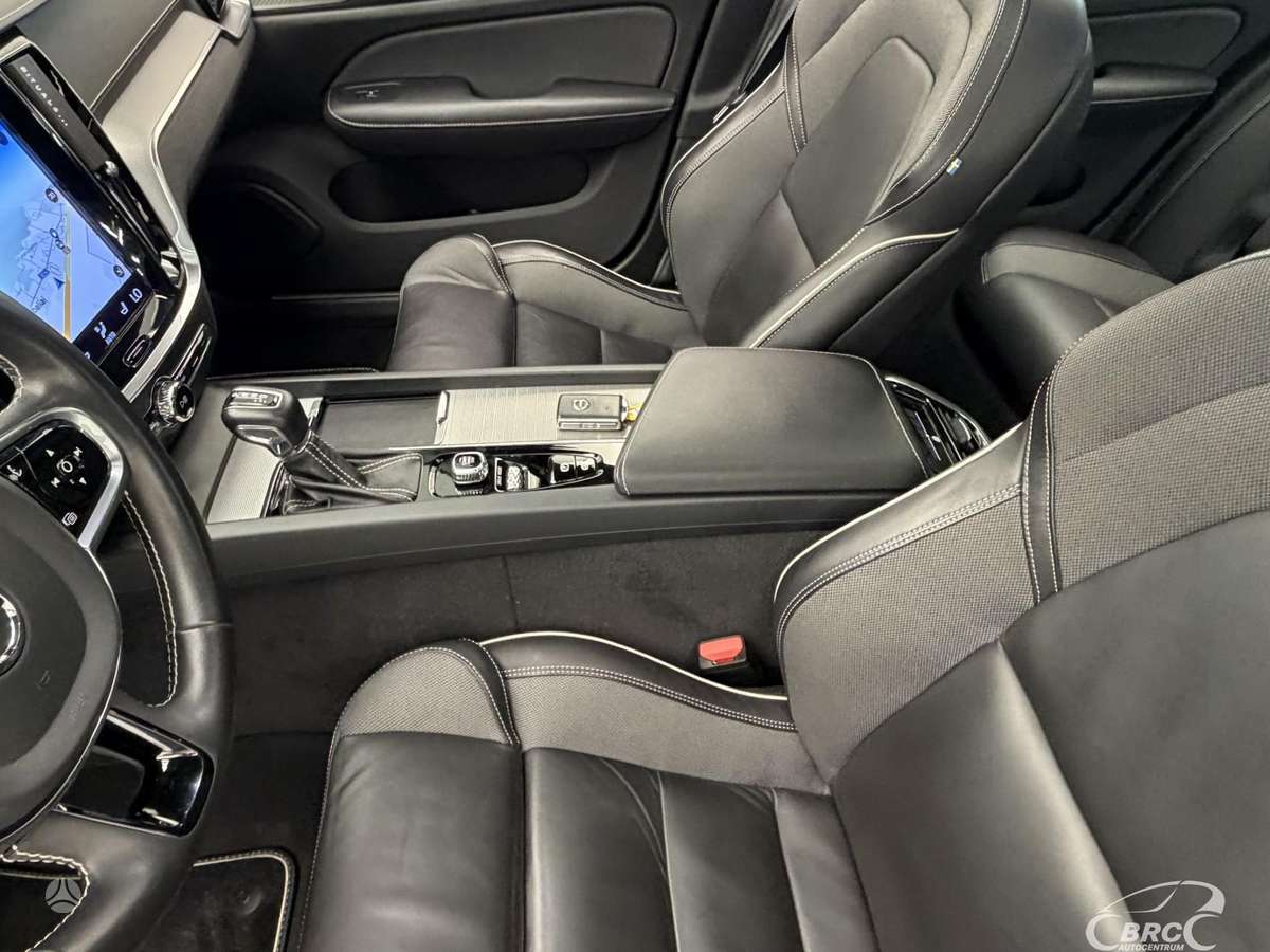 Volvo S60, 2.0 l., Седан