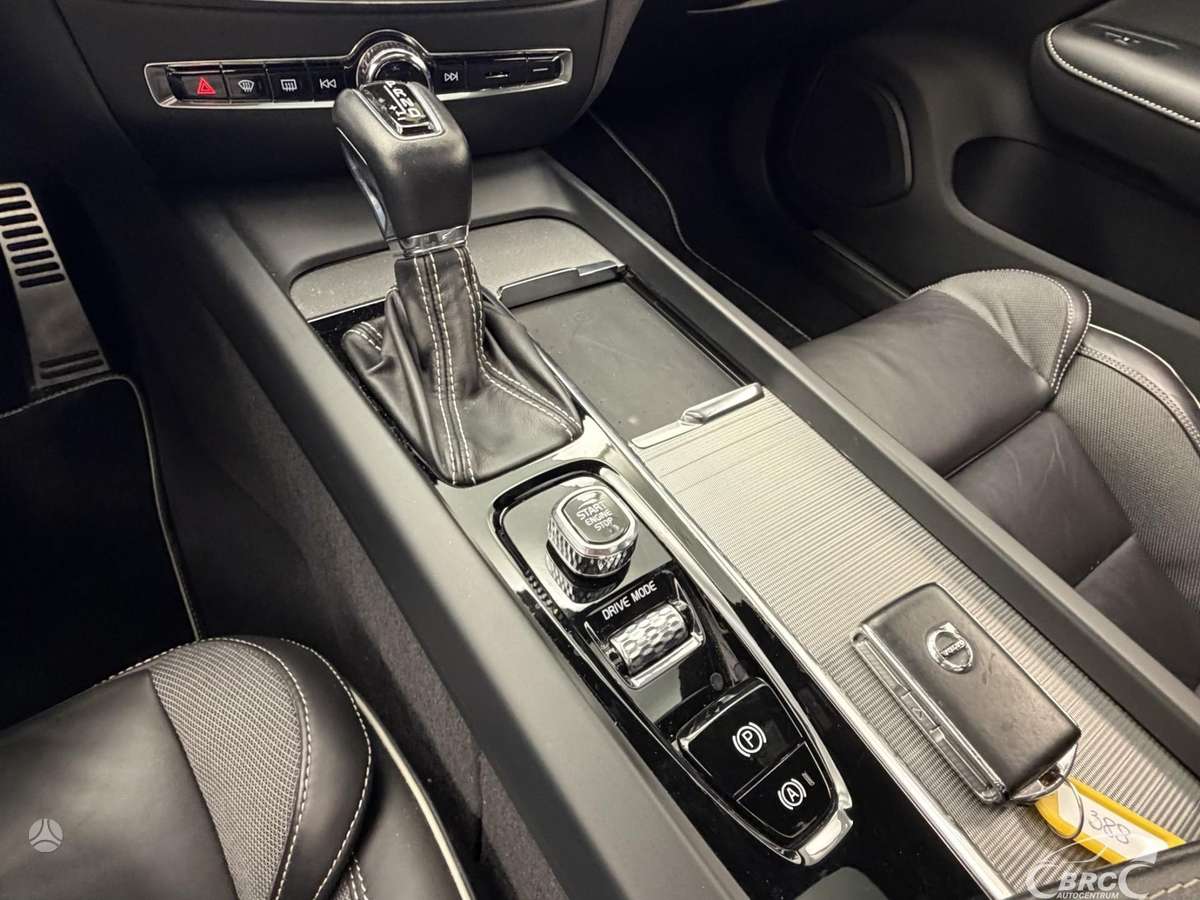 Volvo S60, 2.0 l., Седан