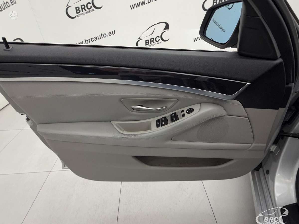 BMW 525, 2.0 l., Универсал
