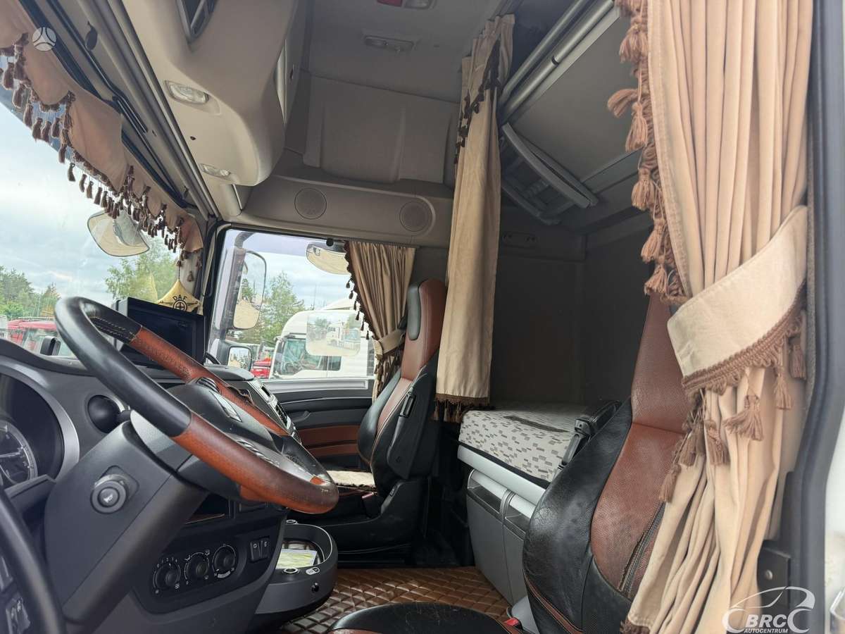 DAF XF 460 FT SSC Euro6, double sleeper