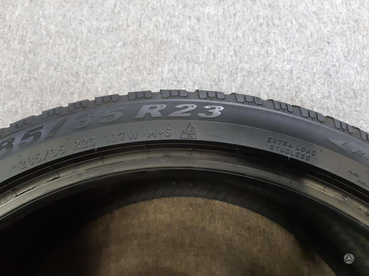 Pirelli 2025m Scrp. Winter 2 85%, зимние 285/35 R23