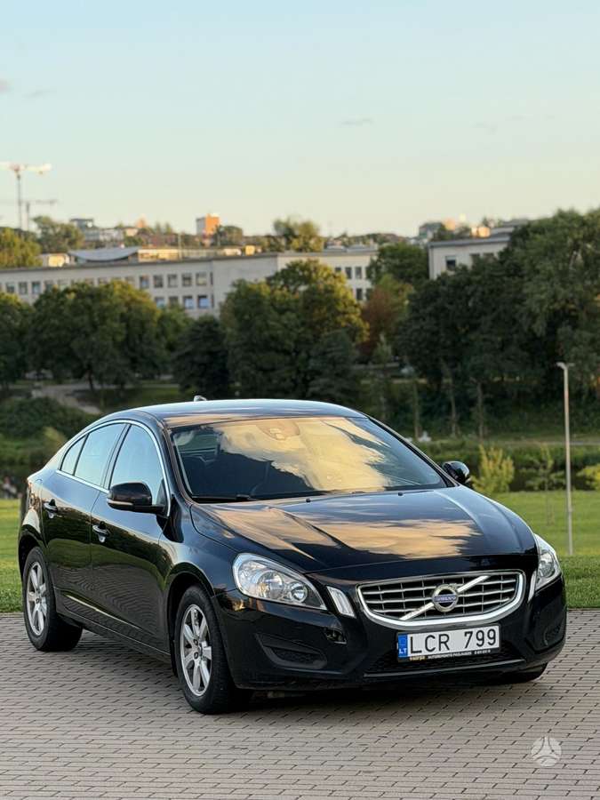 Volvo S60 - 3