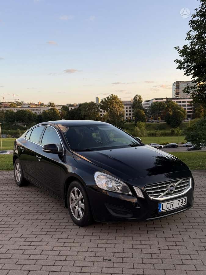 Volvo S60 - 4