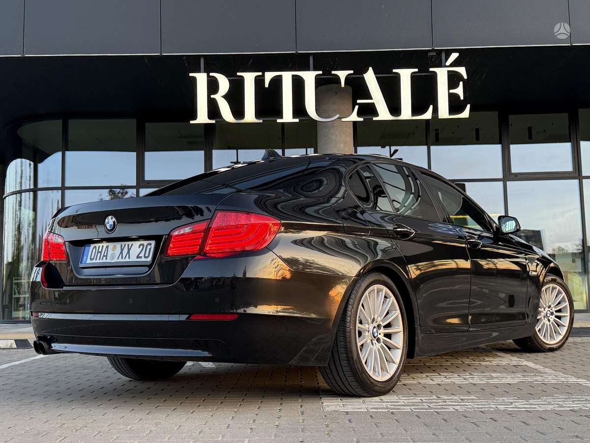 BMW 520, 2.0 l., Седан