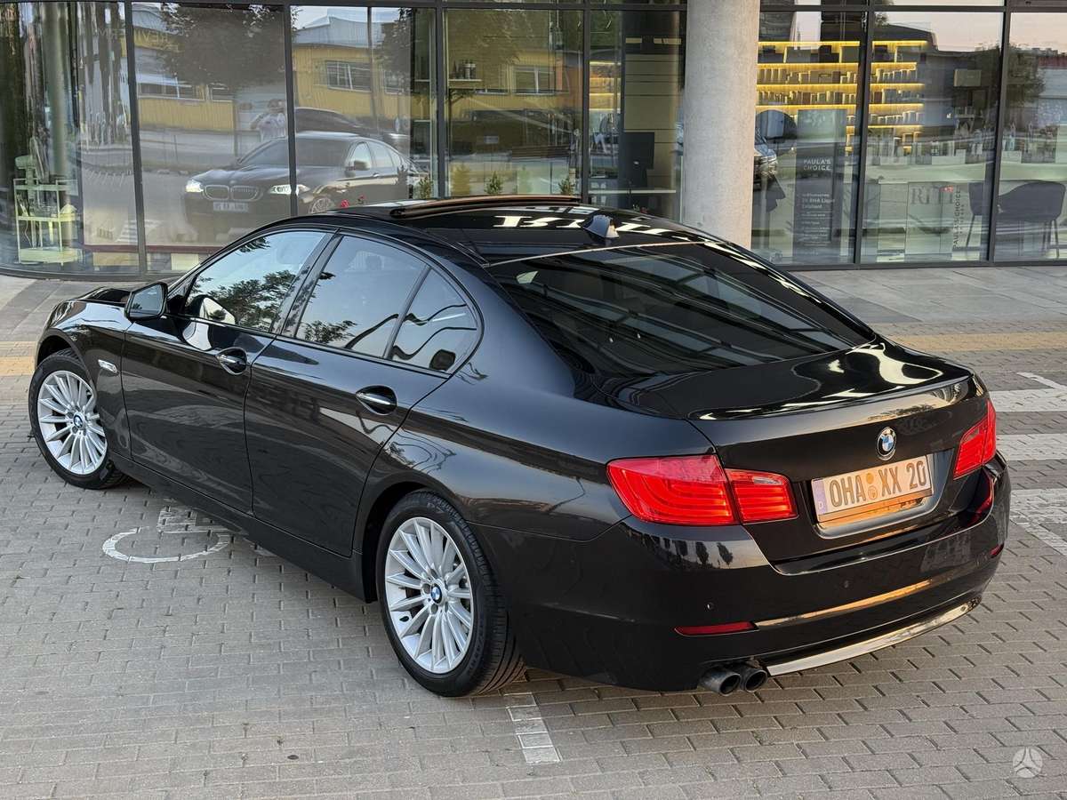 BMW 520, 2.0 l., Седан