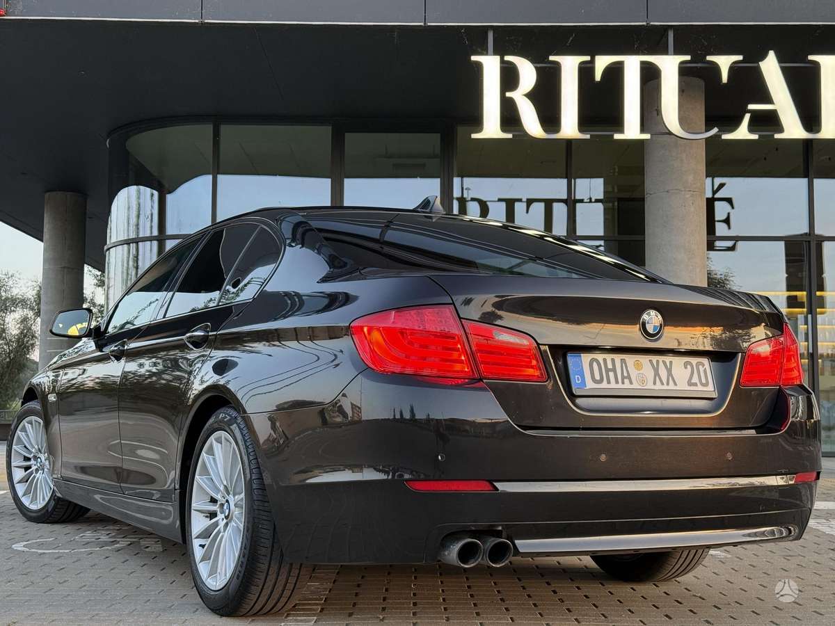 BMW 520, 2.0 l., Седан