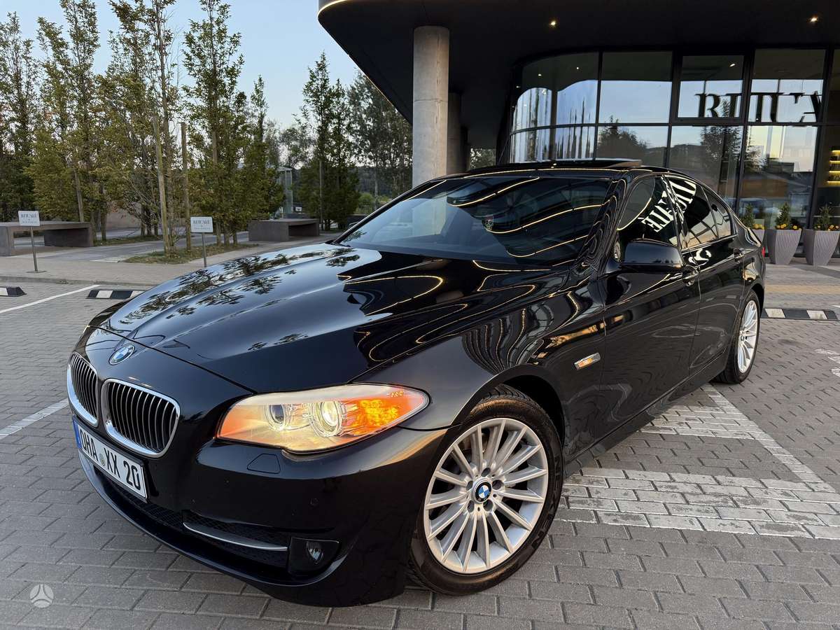 BMW 520, 2.0 l., Седан