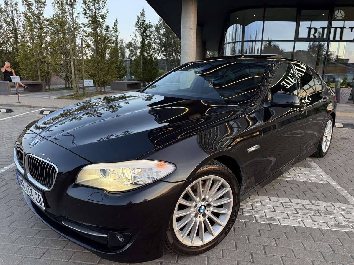 BMW 520, 2.0 l., Седан