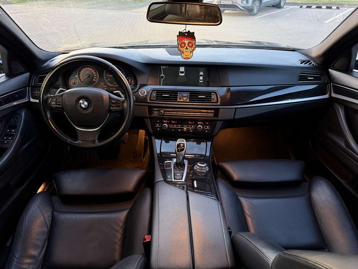 BMW 520, 2.0 l., Седан