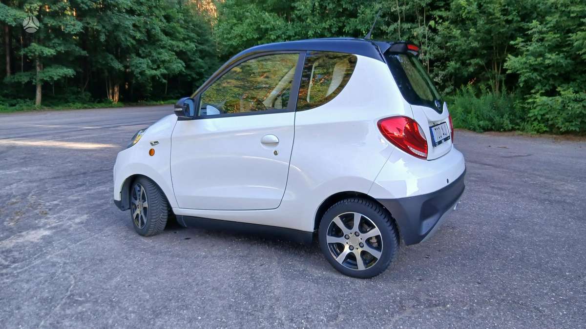 Zhidou D2S, hatchback