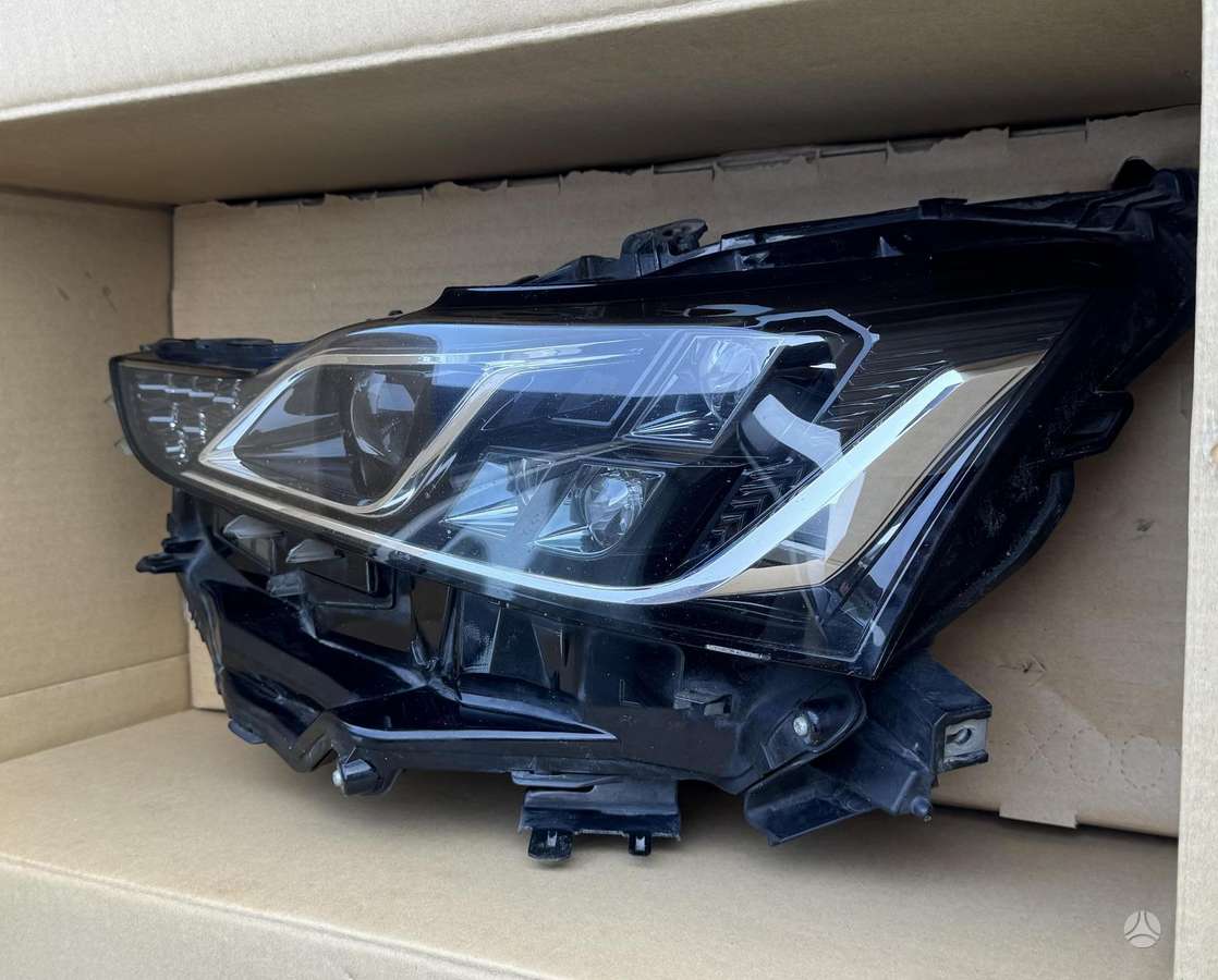 Lexus IS klasė lights