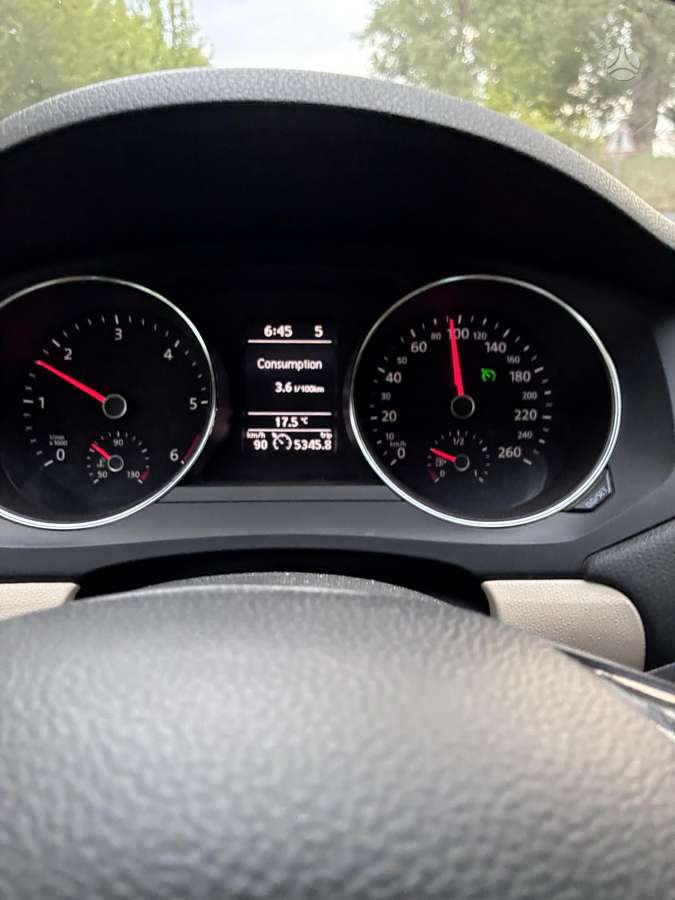 Volkswagen Jetta - 10