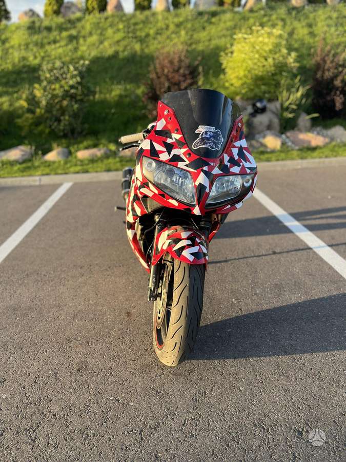 Suzuki SV 650cc, superbikes