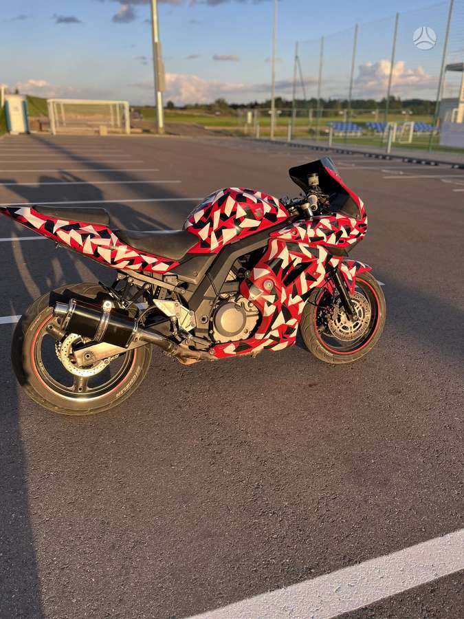 Suzuki SV 650cc, superbikes