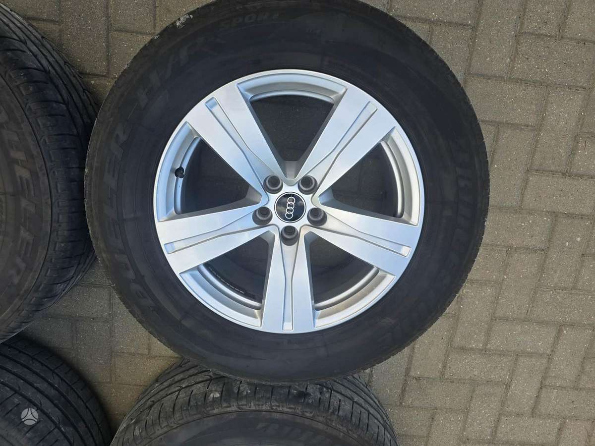 Audi Q7, lengvojo lydinio, R18