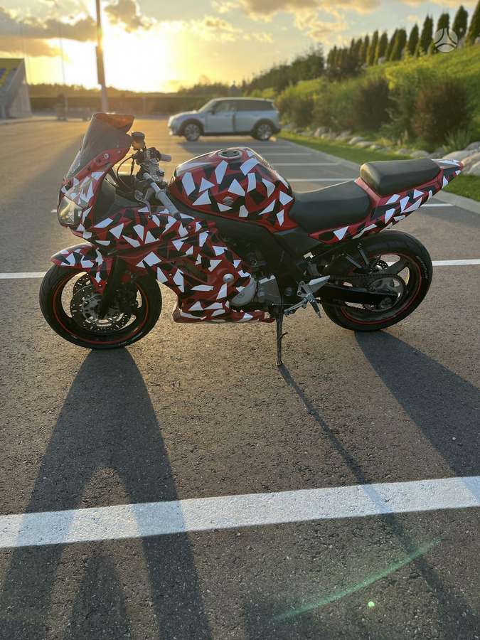 Suzuki SV 650cc, superbikes