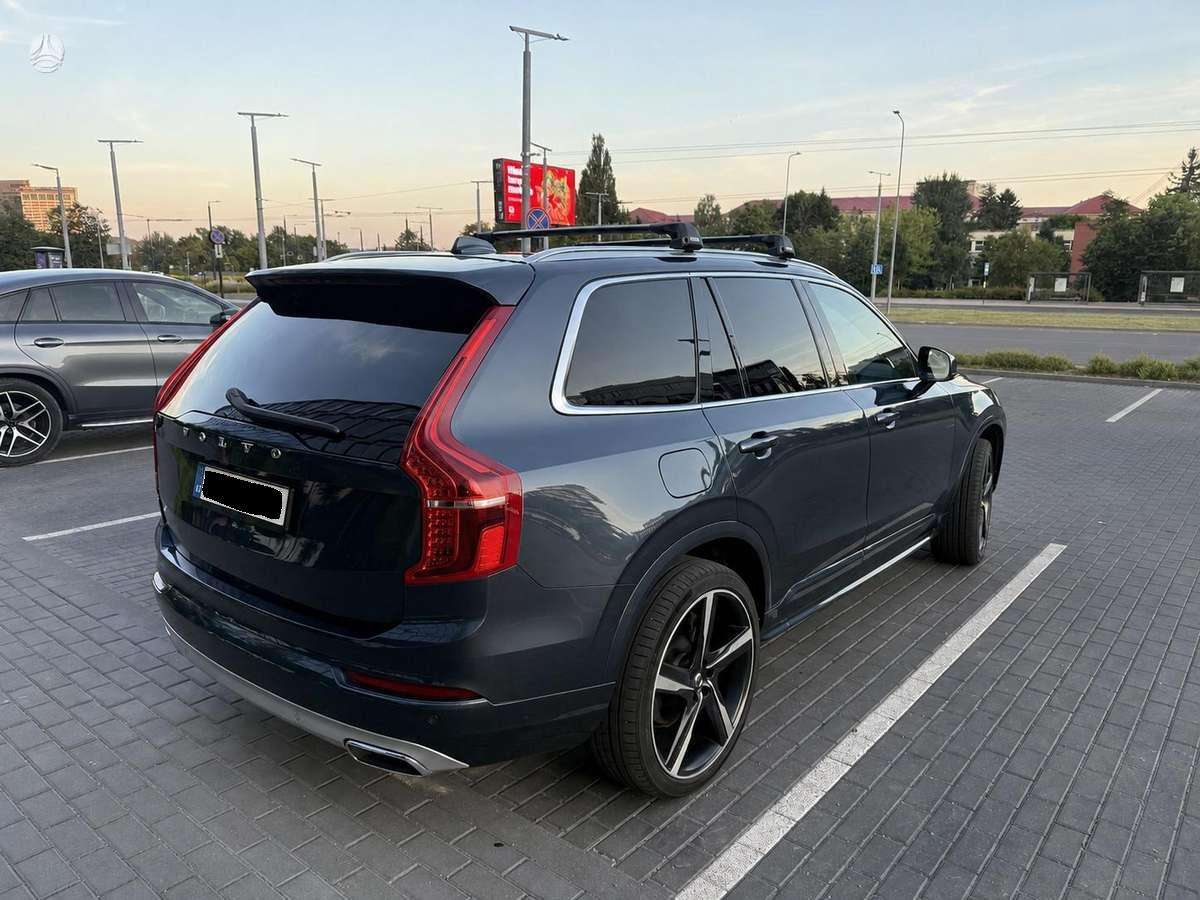 Volvo XC90 - 4