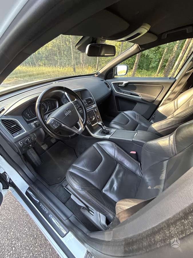 Volvo XC60 - 11