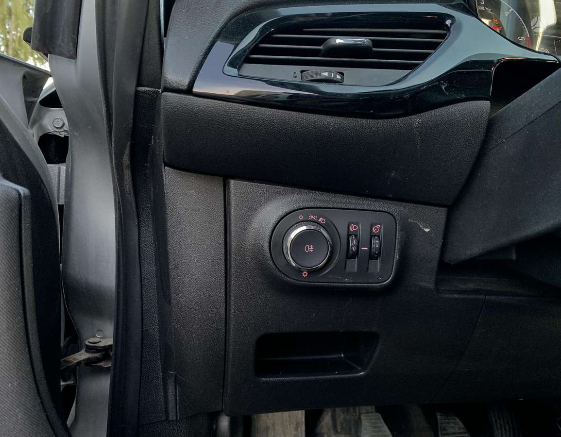 Opel Corsa, 1.3 l., hatchback