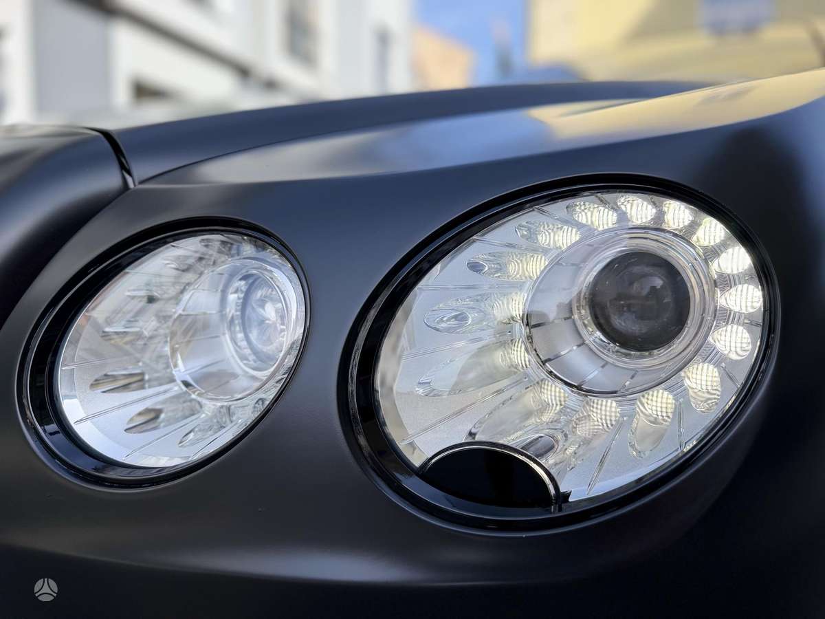 Bentley Flying Spur, 6.0 l., Седан